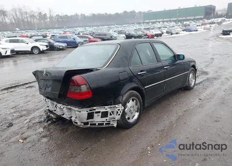 1999 Mercedes-Benz C 280 z USA, uszkodzony, nr VIN WDBHA29G7XA742653